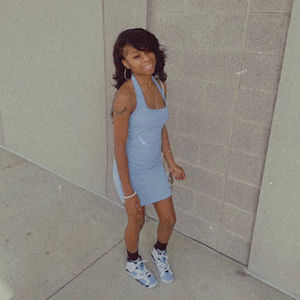 Meet your Posher, Desi